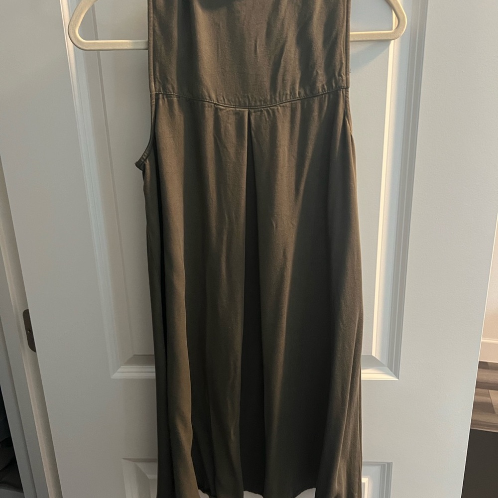 Button-Up Collared Dress - Picture 2 of 2